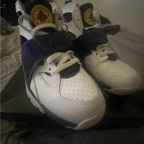 Sold - Picture 3 of 4